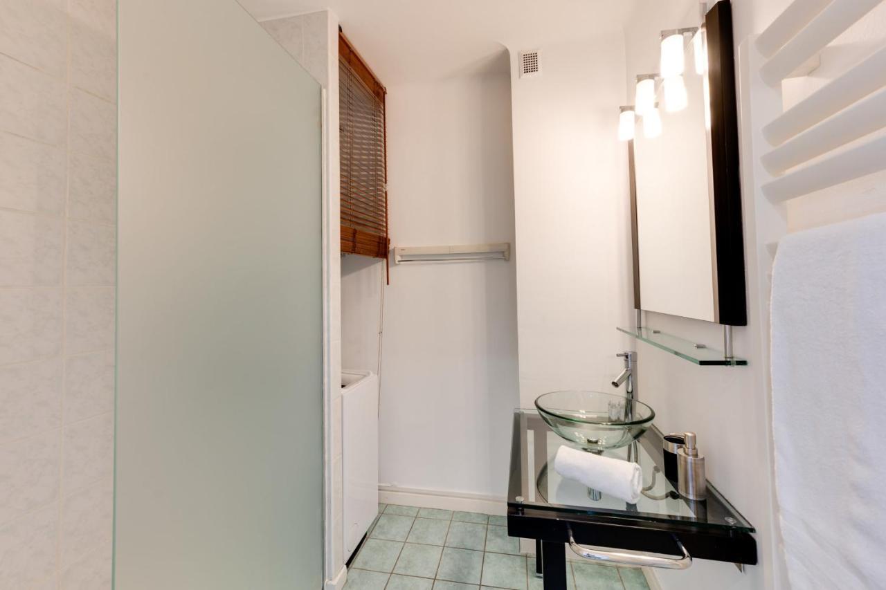 Allure - 2 Bedroom Apartment With Balcony In The Centre Of Annecy Bagian luar foto
